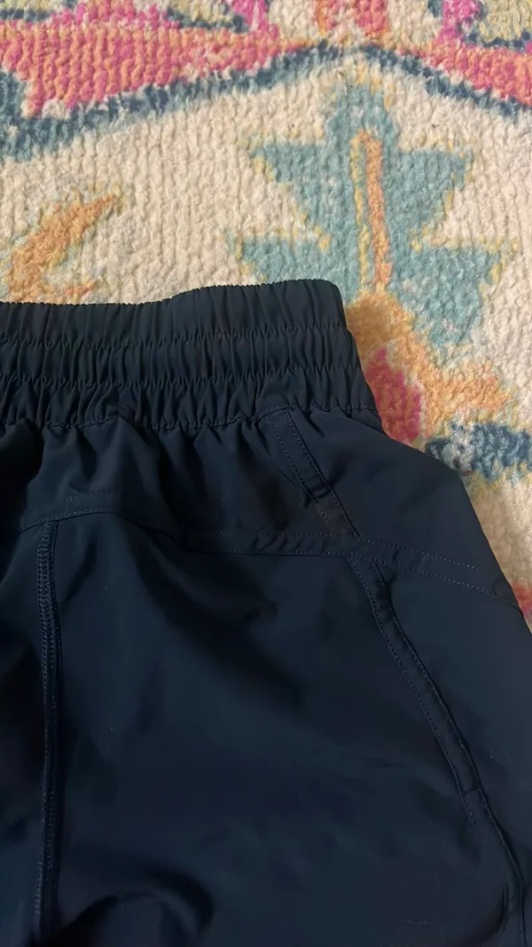 Lululemon Shorts Hotty Hot - Image 2