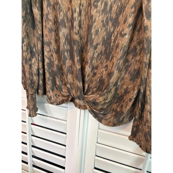 Democracy Brown And Black Animal Print Blouse Size Large‎ - Image 3