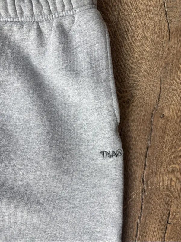 Aritzia TNA Sweatfleece Mega Fit - Image 2