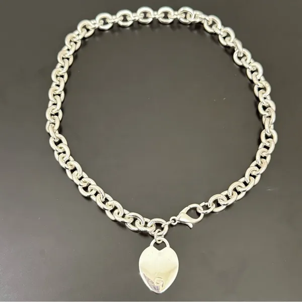 Unsigned Silver-tone Chunky Chain Heart Pendant “G” Stamped 16” Necklace 55g. - Image 5