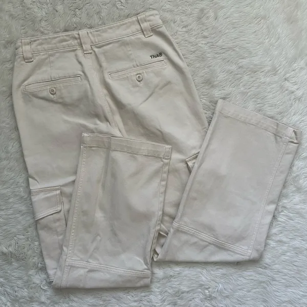 Aritzia Tna Pants Troop Cargo Pant Mid-Rise Utility 100% Cotton Cream Sz 4 - Image 2