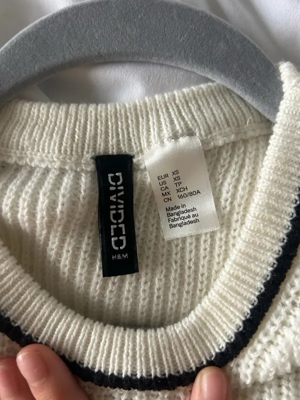 H&M Sweater - Image 3