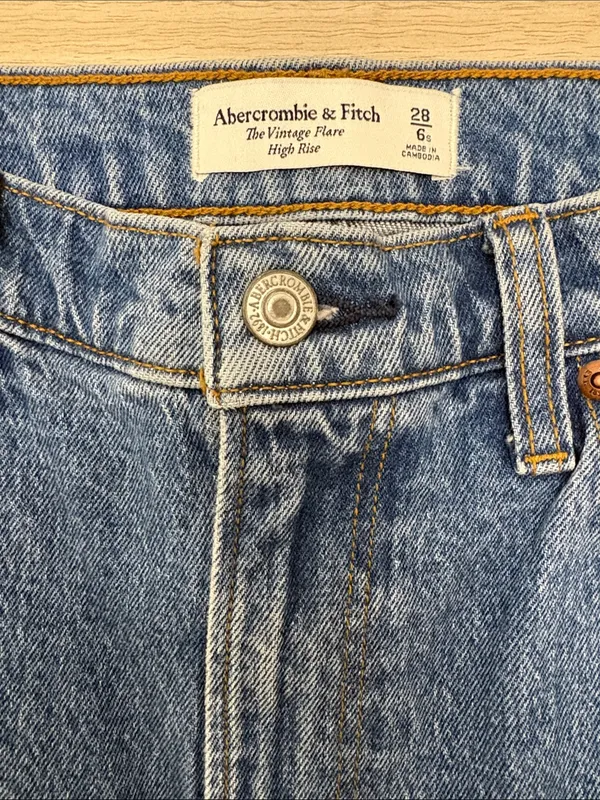 Abercrombie & Fitch The Vintage Flare Leg High Rise Jeans Women Size 6/28 Short - Image 3