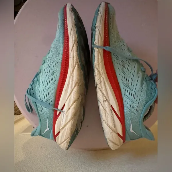Hoka One One Clifton 8 Teal Women’s size 8 B - Image 6