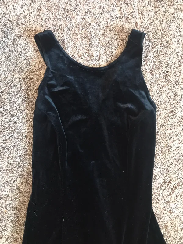 Black Velvet Prom Dress - Image 2