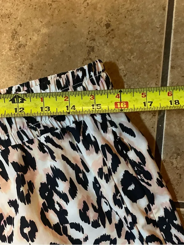 Johnny Was Calme cheetah print athletic shorts, large - Image 7