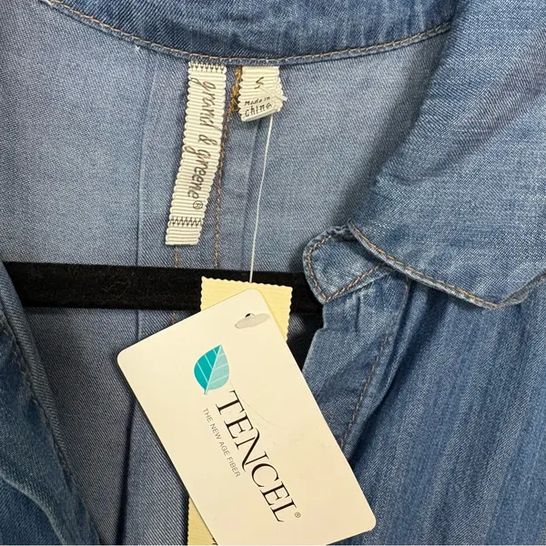 Grand‎ & Green Denim Button Down Shirt Size Small Blue - Image 6