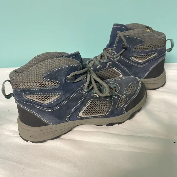 Vasque Leather Upper Hiking Boots Women's Size 5‎ Black And Gray - Image 6