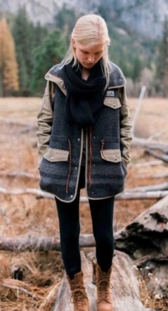 Patagonia Reclaimed Wool parka - Image 2