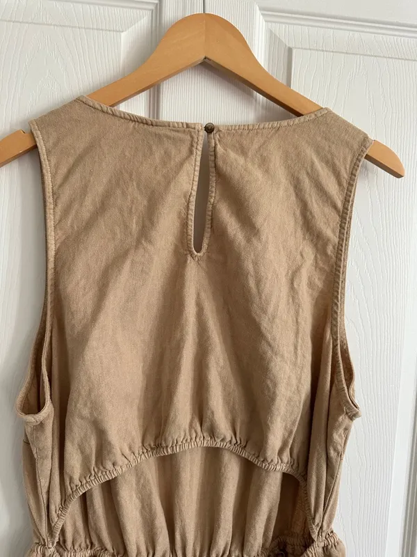 Sleeveless Universal Thread V-Neck Wide-Leg Jumpsuit in Tan - Image 7