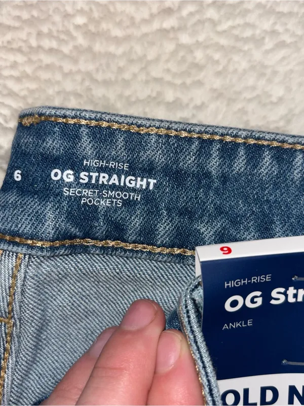 New Old Navy High-Rise OG Straight Jeans - Image 3