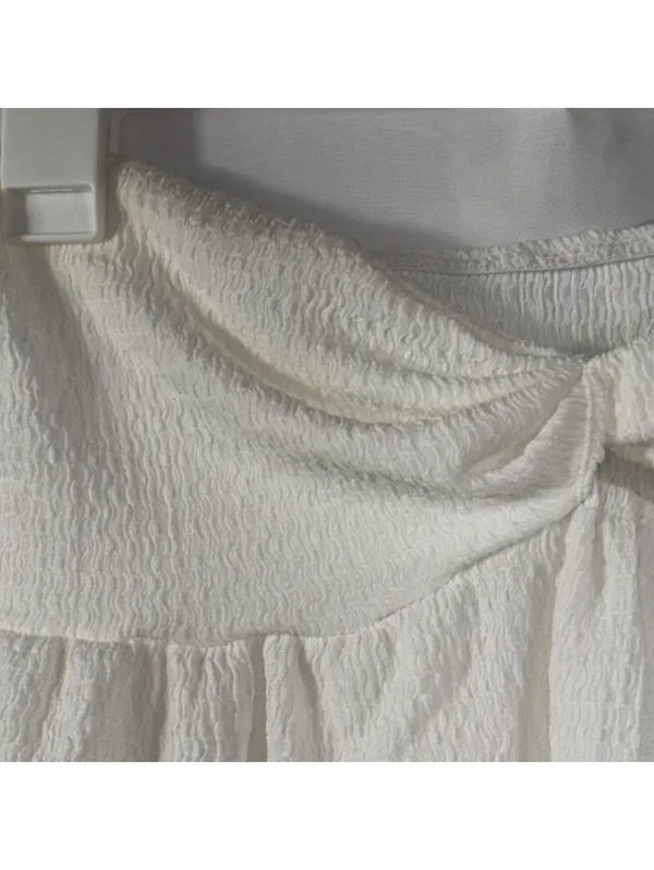 SHEIN White Textured Twist Front Top Size 4 - Image 2