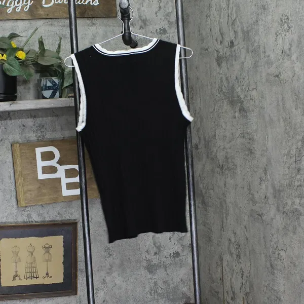 NEW Karl Lagerfeld Paris Womens Lace-Trim Sweater Tank Top Black Soft White XL - Image 4