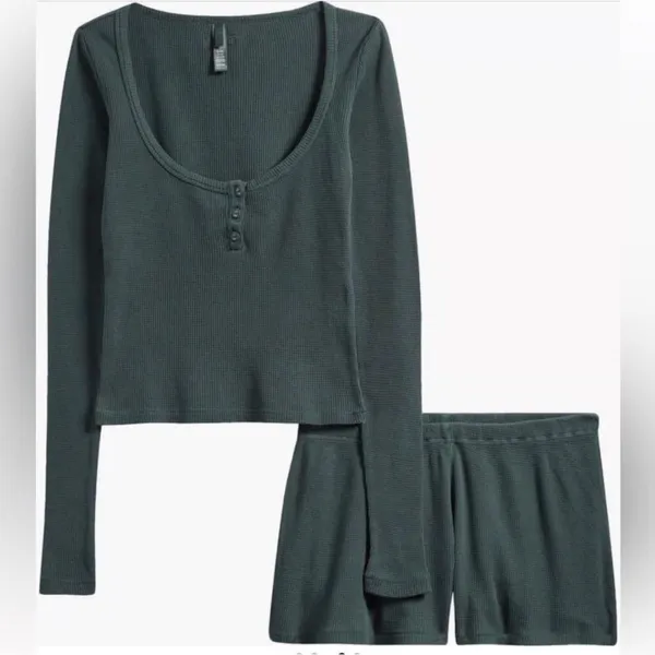 Skims waffle knit sleep set - Image 4