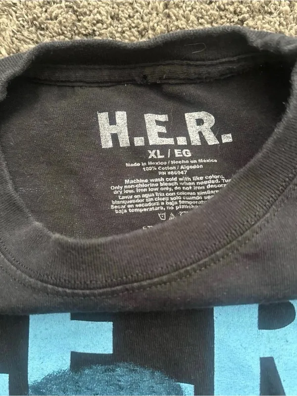 H.E.R. Black Graphic Tee Short Sleeve Size XL 0394 - Image 3