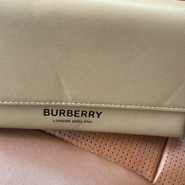 Authentic BURBERRY Tan Leather Sunglass Case - Image 2