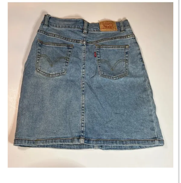 Levi's Mini Skirt - Image 2