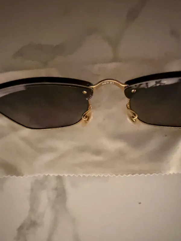 Ray-Ban Sunglasses Polarized Black - Image 10