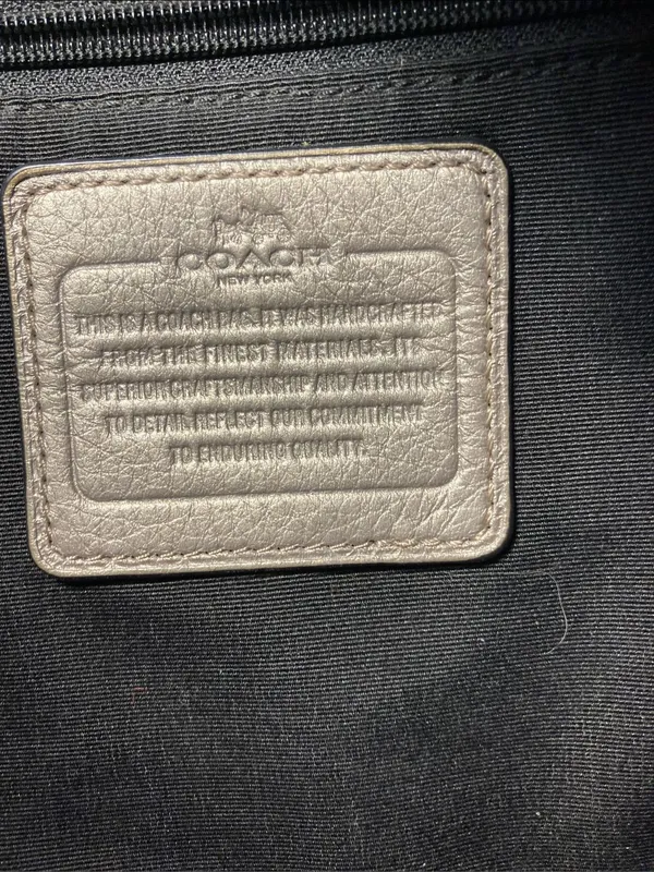 Coach Isabelle 2 way carry Pebbled Leather Shoulder or crossbody or tote - Image 8