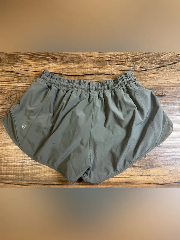 Lululemon Hotty Hot Short II 2.5” Grey Sage Size 10 Lined Running Shorts - Image 3