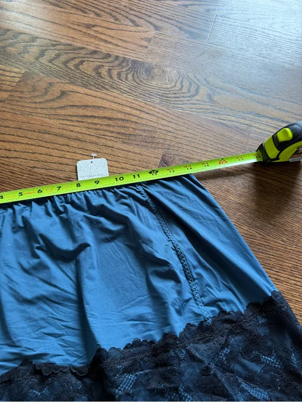Free People Intimately NWT Party Crashers Slip Skirt with Black Lace Trim $50 XS - Image 6