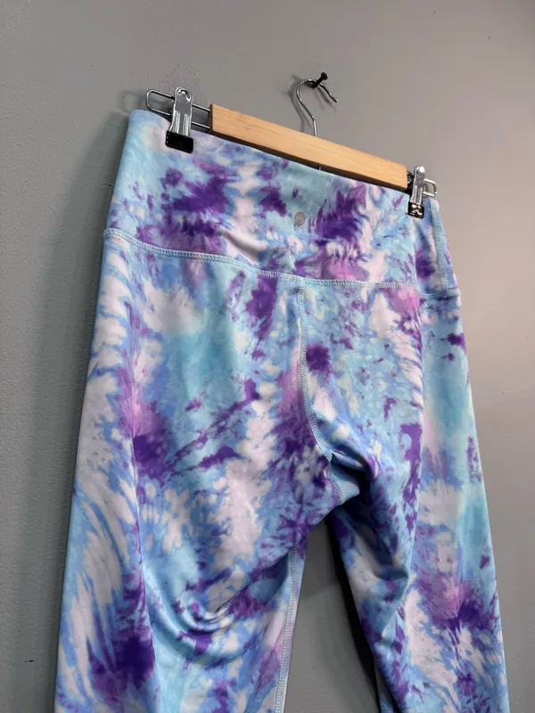 Multicolor Apana Cropped Active Leggings Size M EUC - Image 4