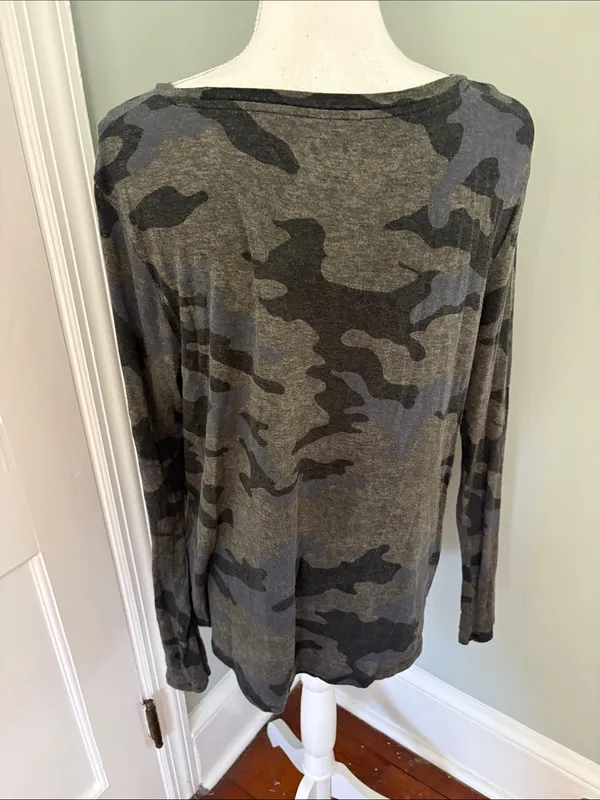 Aeropostale Camo Long Sleeve Scoop Neck Top - Olive & Charcoal Size XL‎ Perfect Crew - Image 3