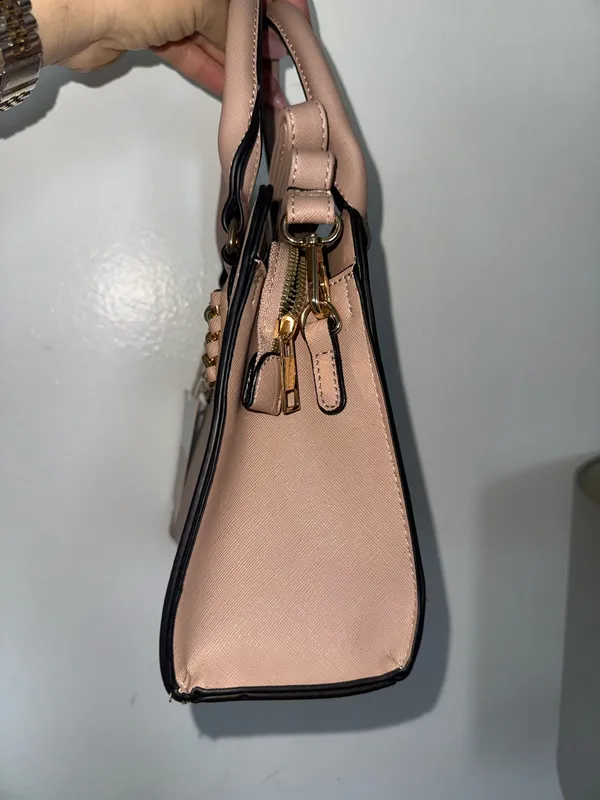Le Bag Los Angeles Purse With Shoulder Strap Pink - Image 2