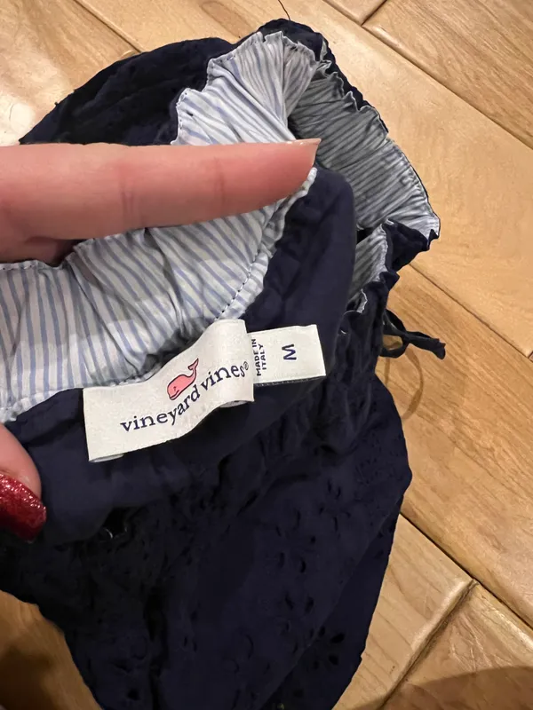Vineyard Vines Shorts - Image 3
