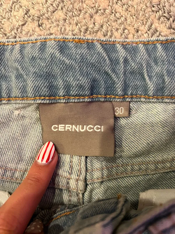 Cernucci Men’s Wide Leg Light Wash Jeans - Image 3