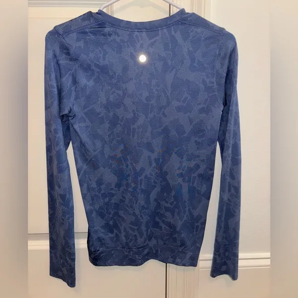 lululemon relaxed swiftly tech long sleeve 2.0 - Image 3