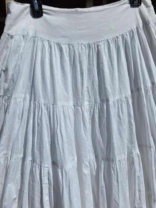 Jones New York signature Tiered maxi skirt Sz 6 white cotton Lined - Image 3