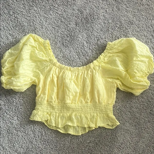 Altar'd State Yellow Puff Sleeve Crop Top - Image 2