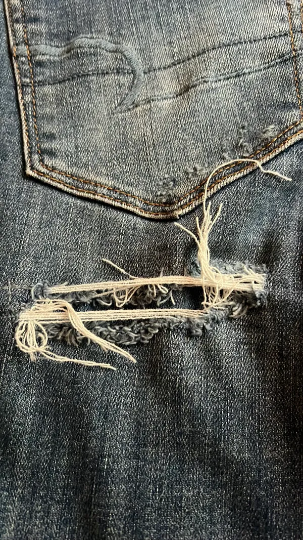American Eagle Jeans - Image 3
