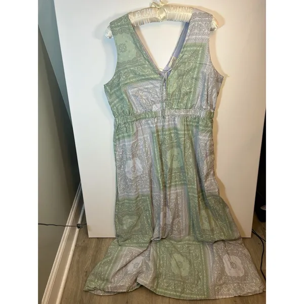 Universal Thread Women’s XL Green Paisley Bandana V Neck Boho Maxi Dress Pockets - Image 9