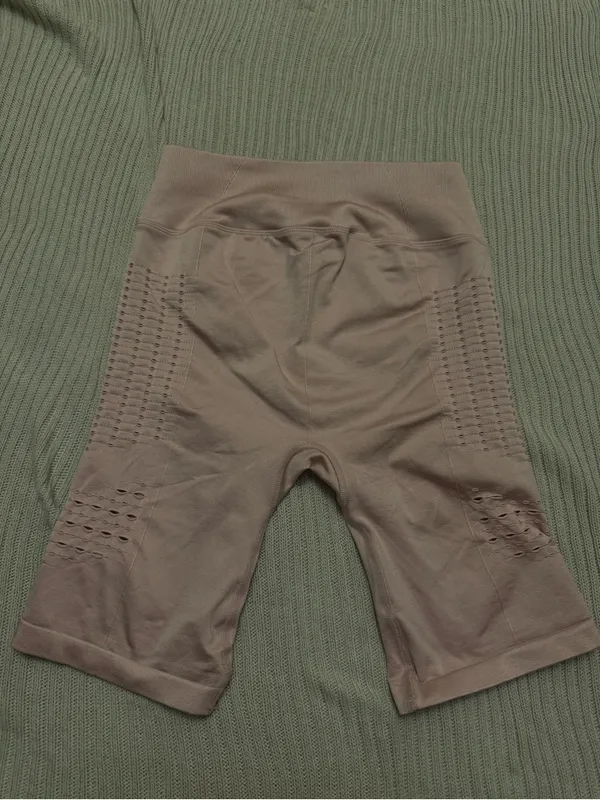 Gymshark Dusty Pink Seamless High-Waist Biker Shorts - Image 3