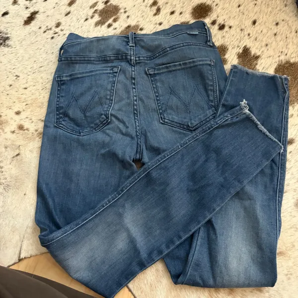 MOTHER Mother the vamp fray‎ jeans in crack the whip Size 26 - Image 10