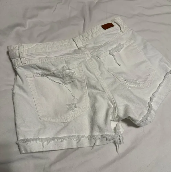 Abercrombie Annie High Rise Shorts - Image 3