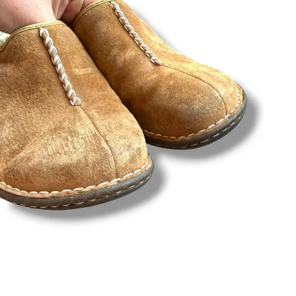 UGG Tasmina Clogs Womens 8 Chestnut Suede Shearling Lined Mules 5177 - Image 5