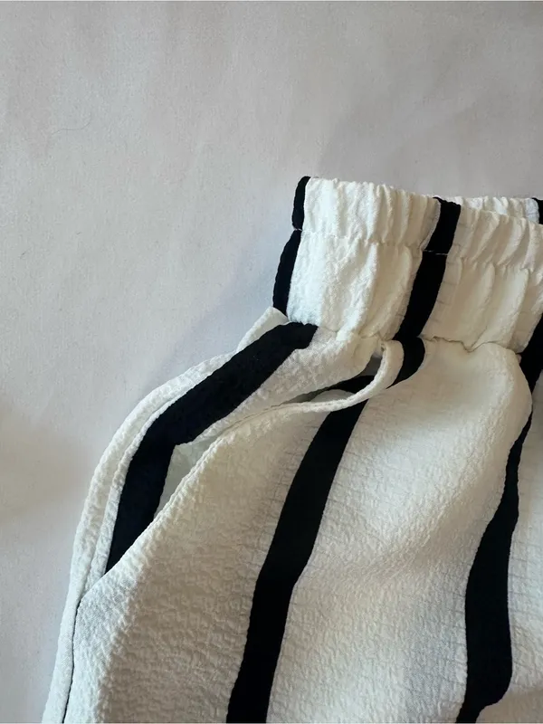 Black And White Striped Dress Pants/Trousers Brand New Size Medium Women’s - Image 2