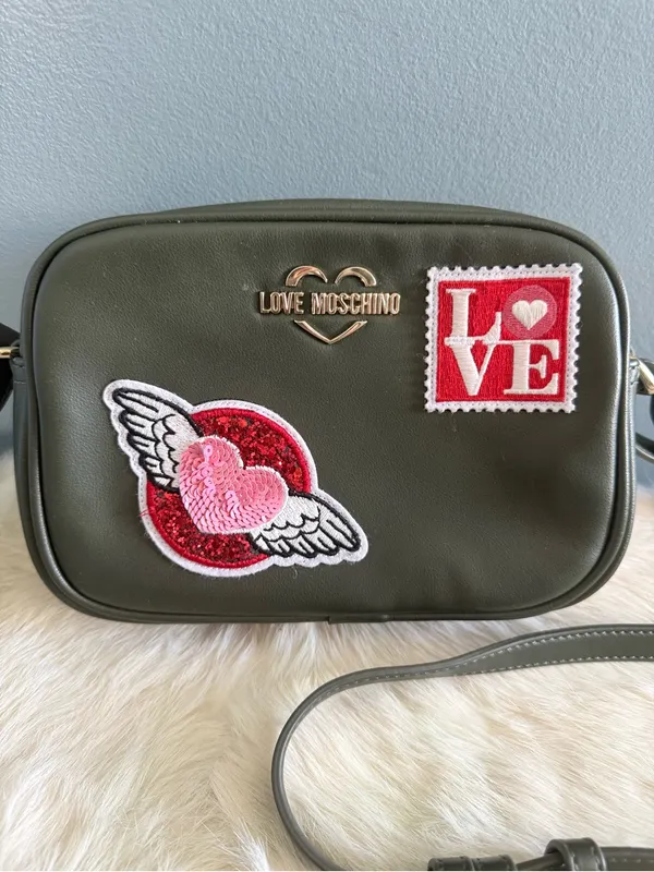 Love Moschino Camera Style Convertible Crossbody Belt Bag - Image 3