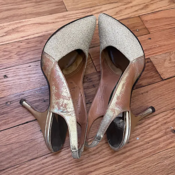 Vintage Life Stride Gold Glitter Slingback Pointed Toe Heels Size 7 AA Narrow - Image 6