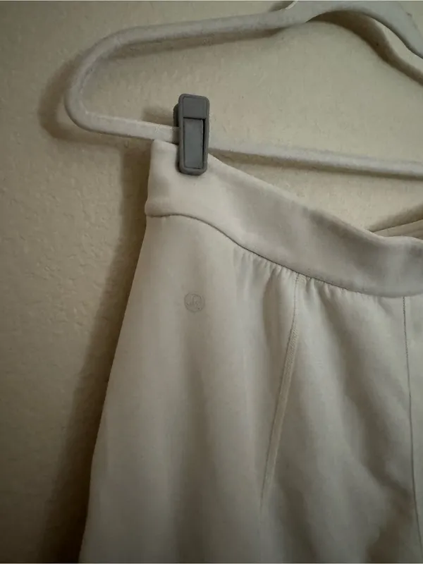 lululemon Softstreme High-Rise Wide-Leg Cropped Pant Sz L Light Ivory - Image 9