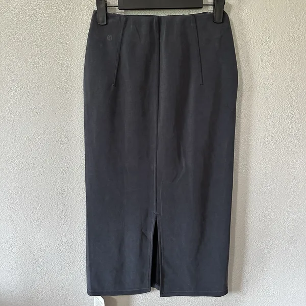 NEW Lululemon Softstreme HR High Rise‎ Midi Skirt Size 2 Black Slim Fit Pockets - Image 4