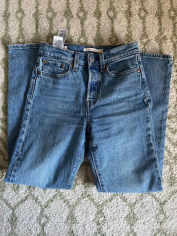 Levi’s Wedgie Straight Jeans - Image 2