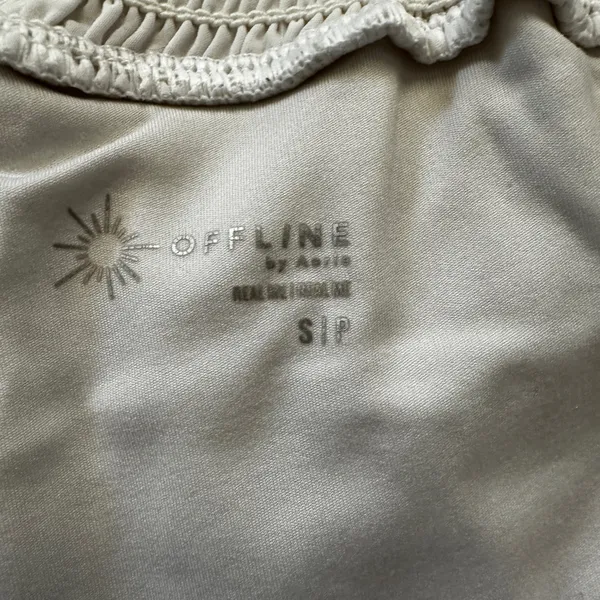 OFFLINE by Aerie smocked athletic shorts - Image 3