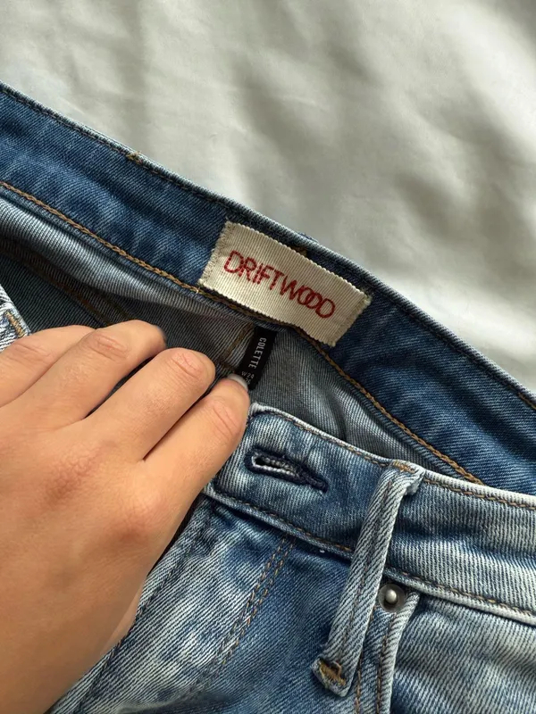 Driftwood Embroidered Jeans - Image 6