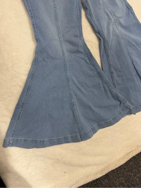 We The Free People Flare Leg Denim Pull On Jeans Pants Light Wash Womens Size 27 - Image 2