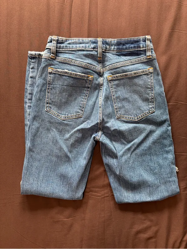 Abercrombie & Fitch Light Blue Boyfriend Jeans with Knee Rip - Image 7