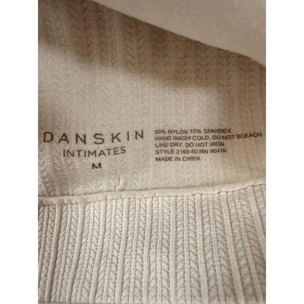 Danskin Intimates Ribbed Bralette‎ Beige Medium Adjustable Straps 2160-50 - Image 4